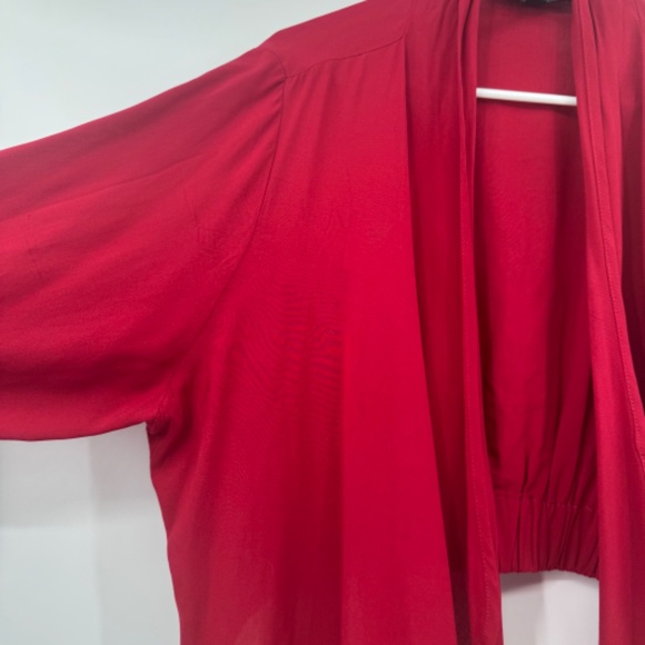 Karen Kane Topper Women 0X Red Open Cropped Roll Tab Sleeves Lightweight Rayon - Picture 3 of 13